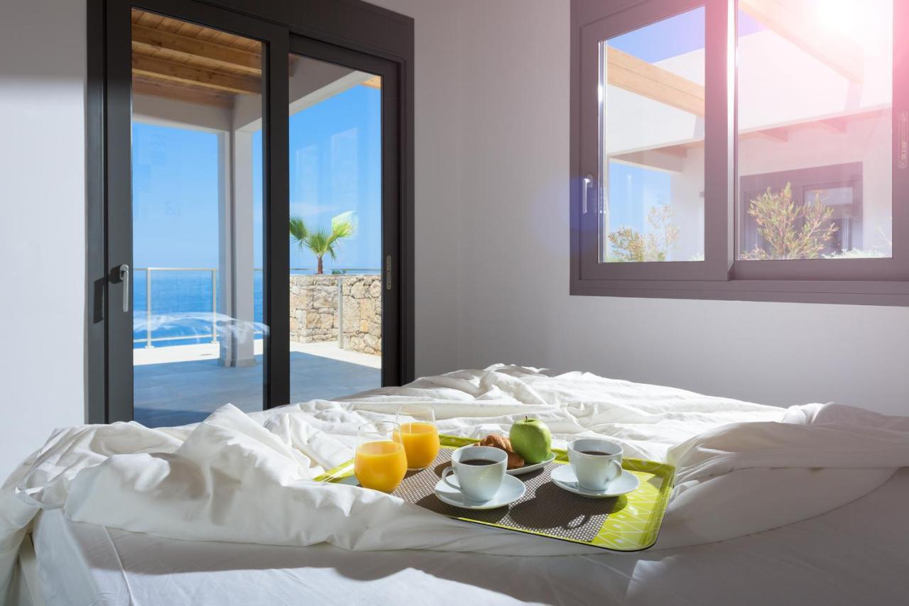 Kathisma Bay Villas - Luxury Villas - Villa Helios Kalamítsi Dış mekan fotoğraf