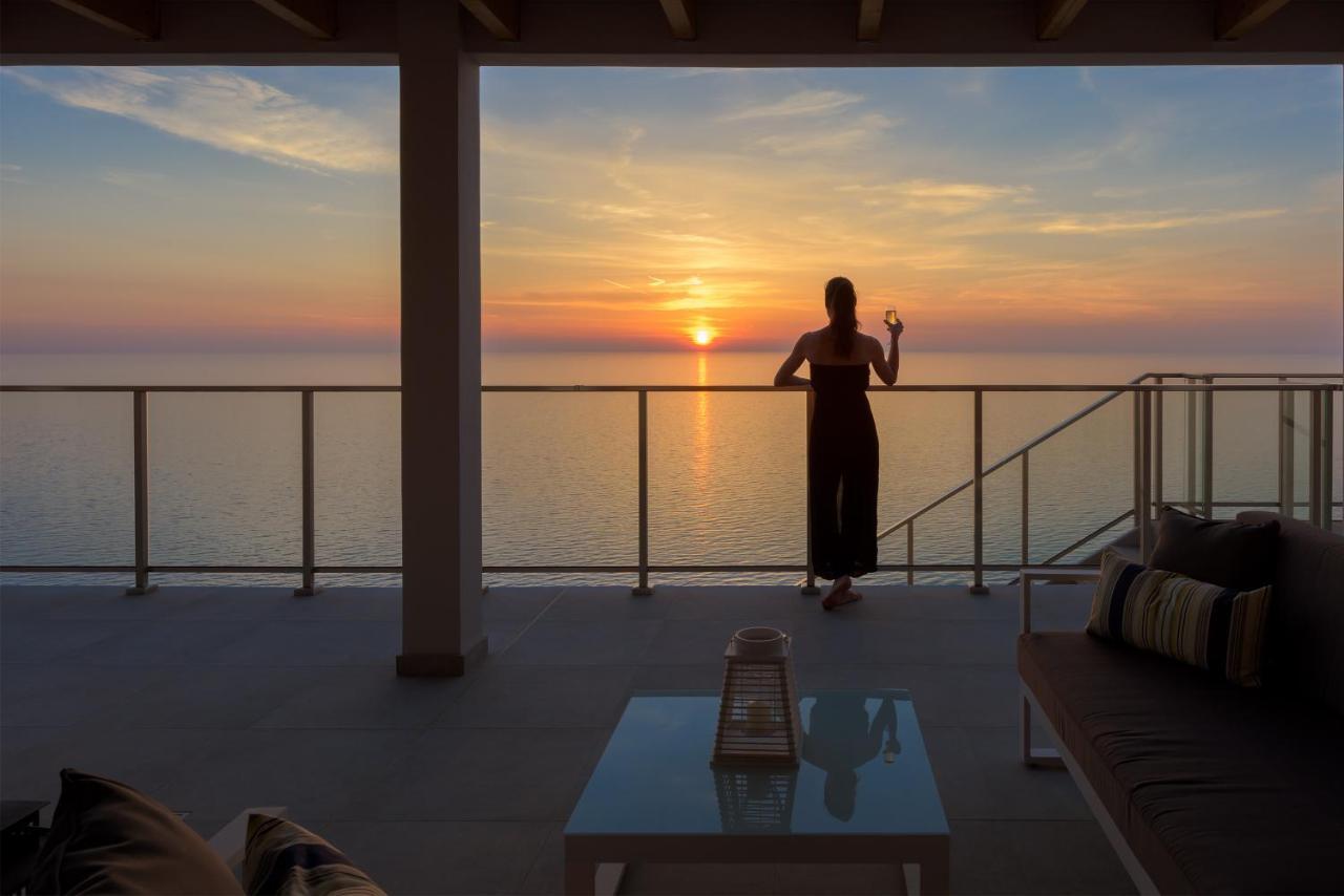 Kathisma Bay Villas - Luxury Villas - Villa Helios Kalamítsi Dış mekan fotoğraf